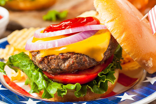 istock Homemade Memorial Day Hamburger Picnic 531564544