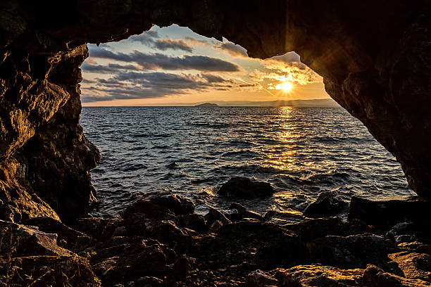 istock natural arch in the rock 531613468