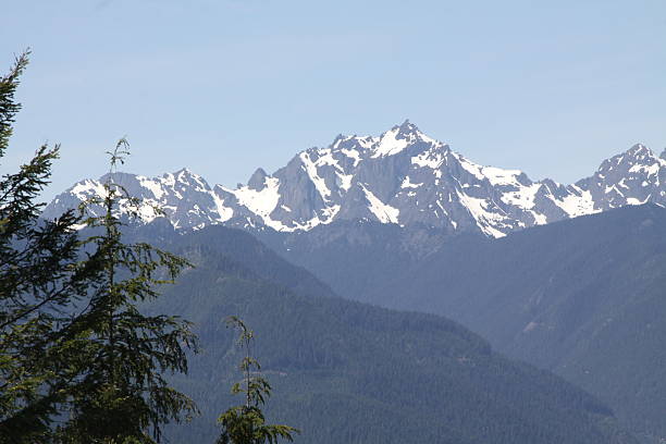 istock Mount Constance In The Olympic National Park 531613574
