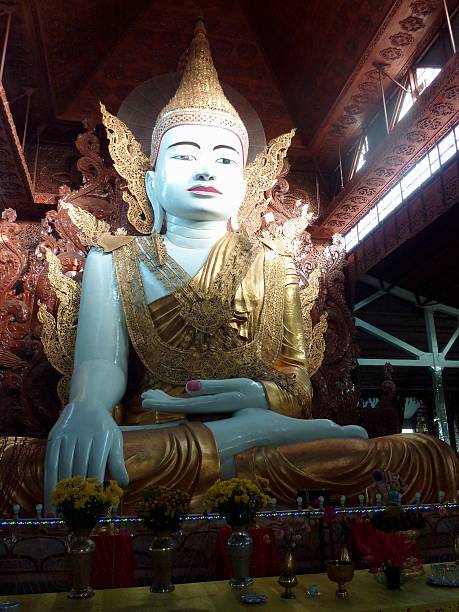 istock Nga Htat Gyi Buddha, Yangon 531642653