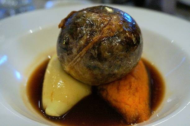 haggis con neeps and tatties - robert burns fotografías e imágenes de stock