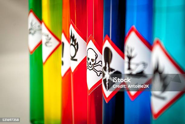 Pericolo Originariamente Sostanze Chimiche Tossiche Focus - Fotografie stock e altre immagini di Sostanza chimica