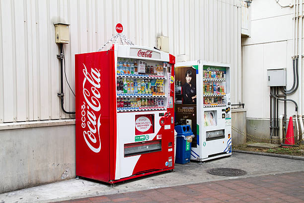 máquina de venda automática para umeda, osaka - andean community of nations - fotografias e filmes do acervo