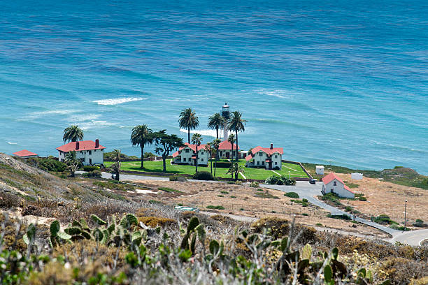 nuovo faro di punta loma - point cabrillo sea pacific ocean sky foto e immagini stock