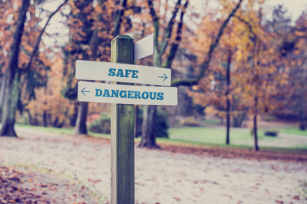 istock Opposite directions towards safe and dangerous 531771083