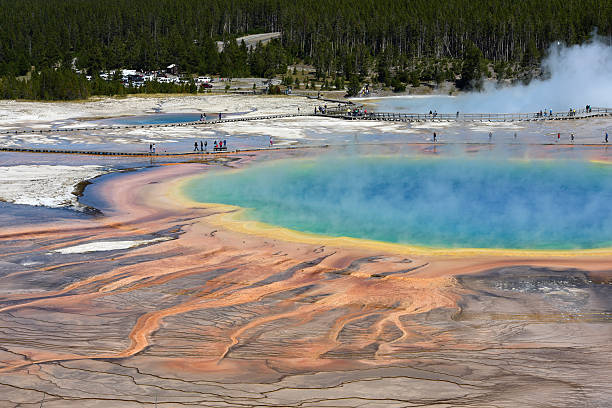 istock Yellowstone-Nationalpark , Grand Prismatic Spring, USA 531781046