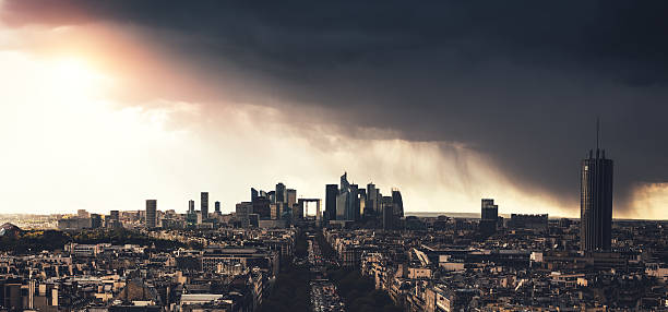 istock La Defense Area In Paris 531791852