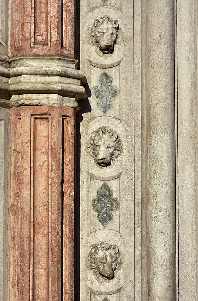 istock Three lions on portal 531842240