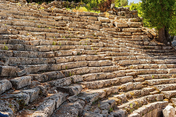 antiga antigo teatro na cidade de phaselis, destrict antália, turquia - anatolya imagens e fotografias de stock