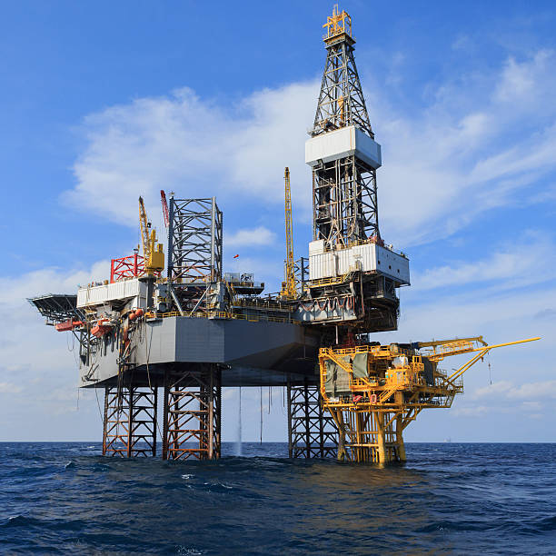 istock Offshore Jack Up Drilling Rig Over The Production Platform 531866165