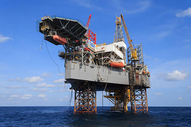 istock Offshore Jack Up Drilling Rig Over The Production Platform 531866183