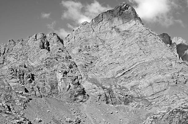 istock Alpine scene in the Rocky Mountains, USA 531888569