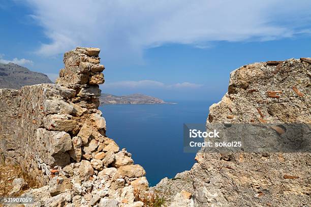 Ruinas Del Castillo Pheraklos En La Isla De Rodas Foto de stock y más banco de imágenes de 2015 - 2015, Aire libre, En ruinas