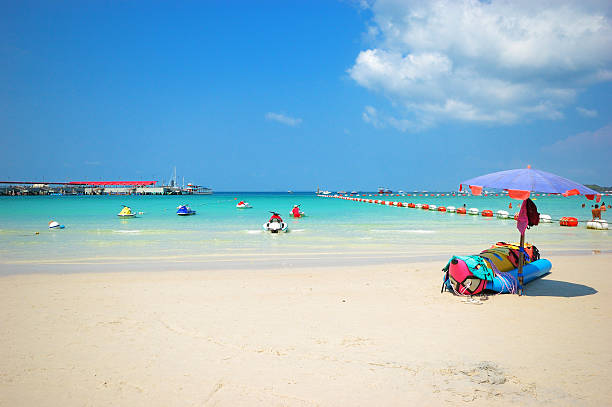 praia tropical, tailândia - pattaya imagens e fotografias de stock