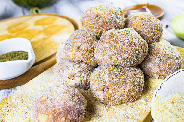 istock Closeup meat balls ground beef rolled breadcrumbs 531929989