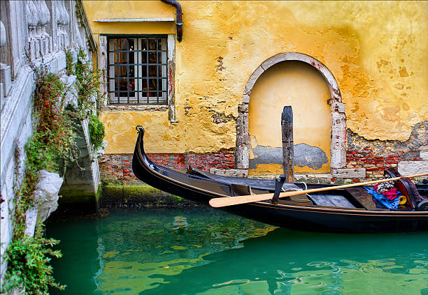 venezia - canal sea journey romance foto e immagini stock