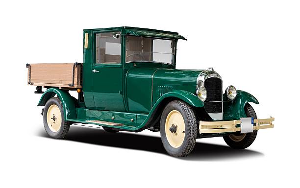 istock Old antique truck 531967838
