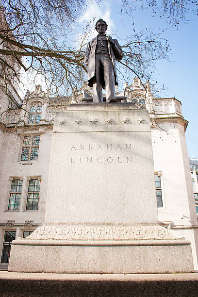 istock Abraham Lincoln statue in London 531991538