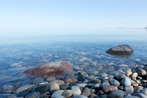 Piedras en el agua photo