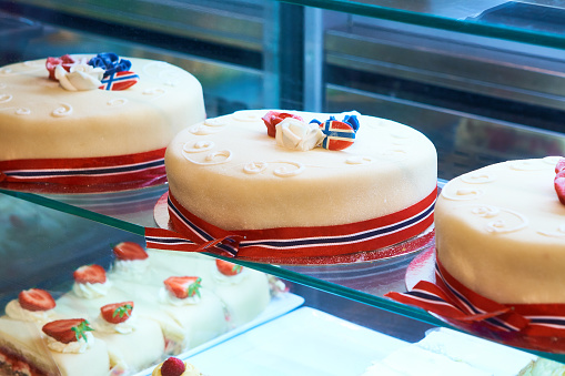Norway Holliday cakes