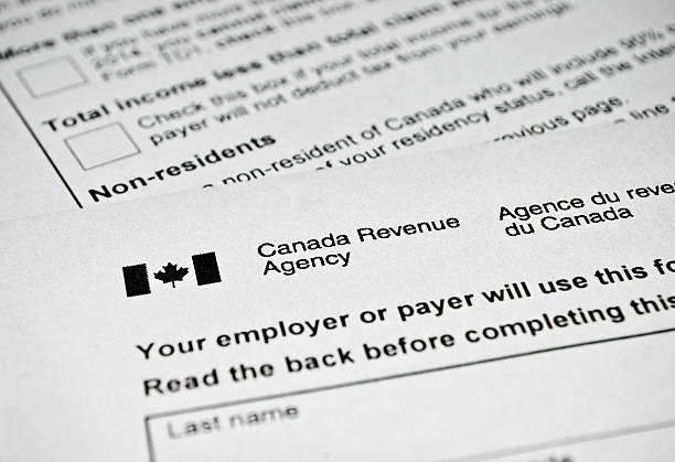 canadá formulário de imposto. - tax tax form law business imagens e fotografias de stock
