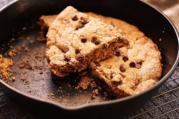 istock Chocolate chip cookies baked on skillet 532010383