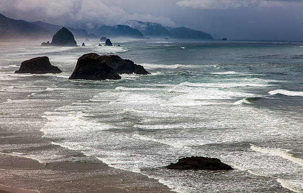 istock Ecola State Park - Cannon Beach - Oregon 532021371