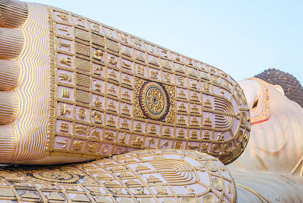 istock Foot of Reclining buddha 532022355