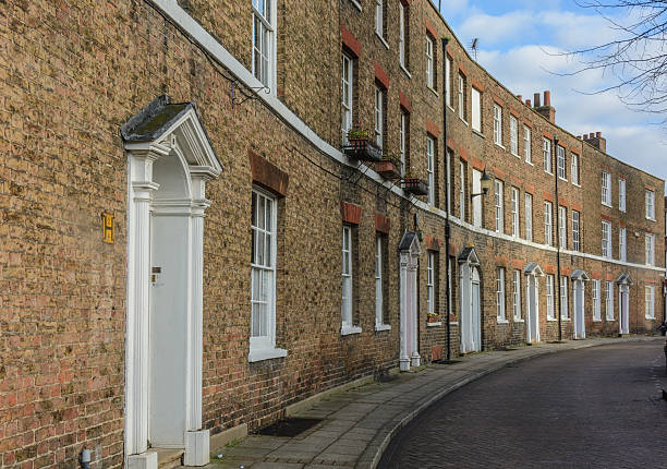 istock Georgian curved streets 532119101