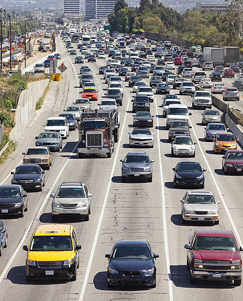 интенсивного движения в лос-анджелесе - traffic jam traffic car commuter стоковые фото и изображения