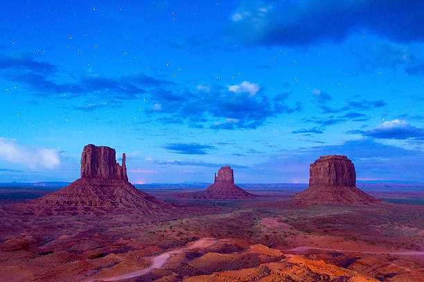 istock Monument Valley National Park, Utah, USA 532168237