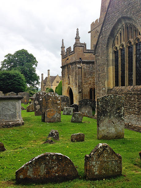istock Old English Church Cemetery 532181646