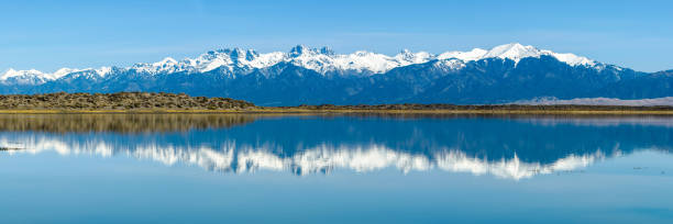 monts sangre de cristo - southern rocky mountains photos et images de collection