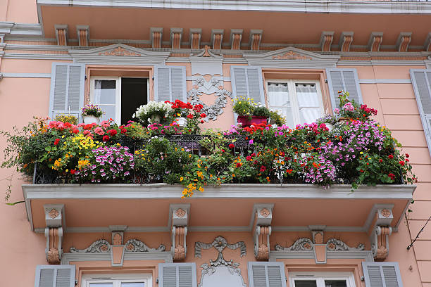 istock Flowery Balcony in Monaco 532188018