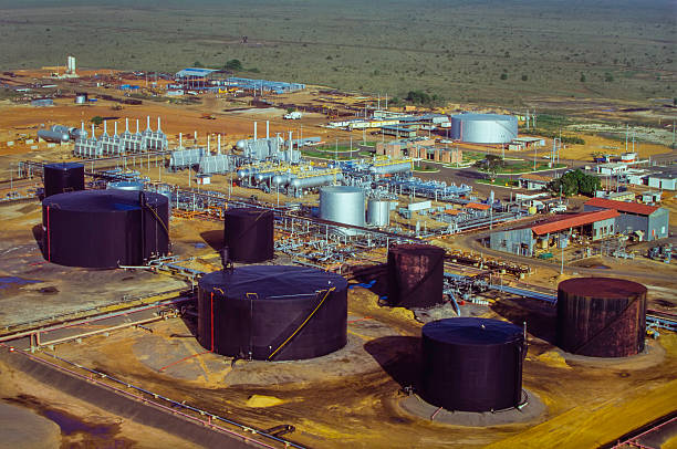 istock Oil Industry Storage Tanks 532188934