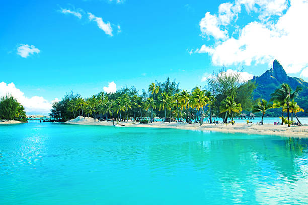 istock Bora Bora Tahiti Mount Otemanu 532195038