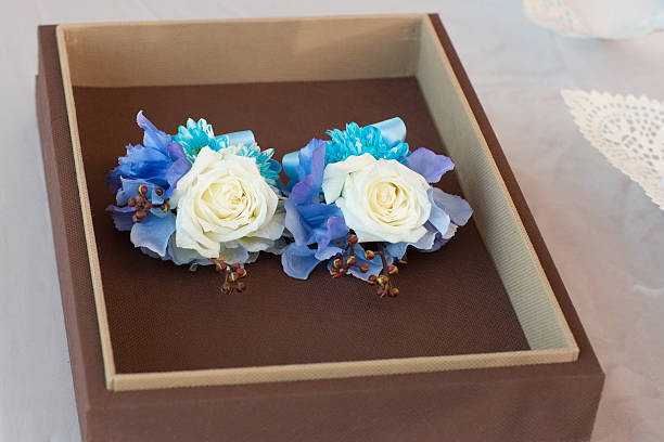istock Bouquet of white roses in the box 532207949