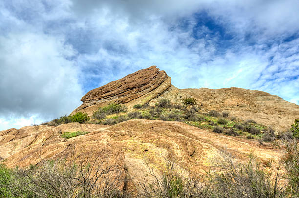 rochedos de vasquez natural area parque depois da chuva - vasquez rocks imagens e fotografias de stock