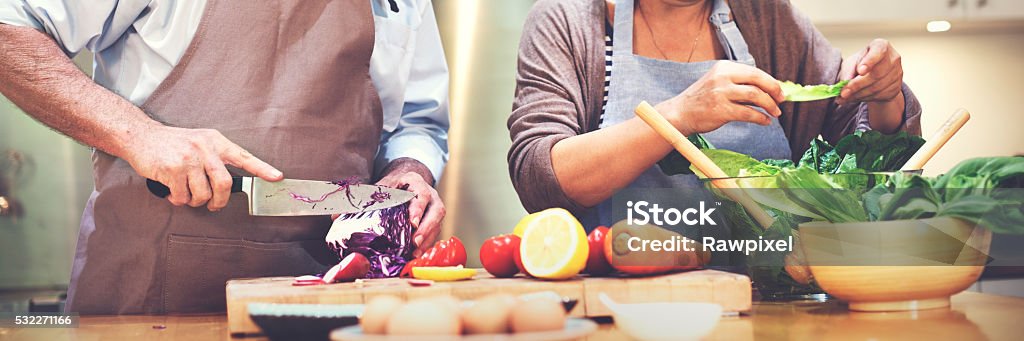 Familie kochen in der Küche essen miteinander Konzept - Lizenzfrei Gesunde Ernährung Stock-Foto