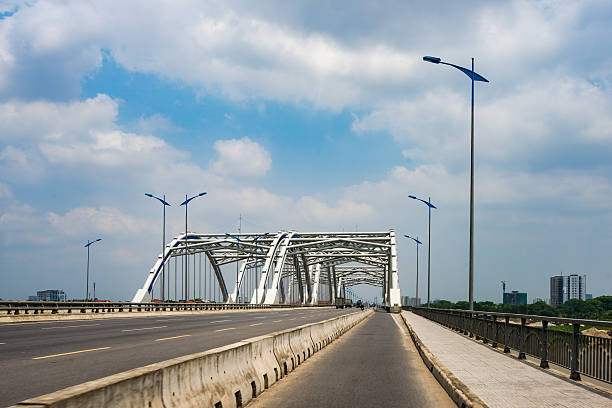 istock Beautiful bridge in Hanoi Cityscape 532274330