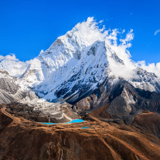 istock Mount Ama Dablam in Himalayas 79MPix - XXXXL size 532298869