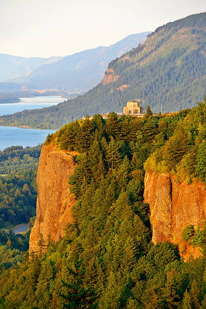 istock Crown Point Columbia River Gorge, Oregon 532301747