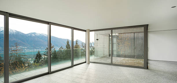 istock wide apartment, room with windows 532304263