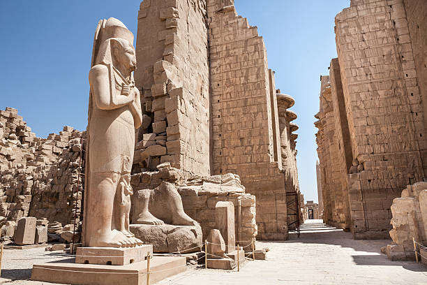 istock Colossal Statue At Karnak Temple 532335936