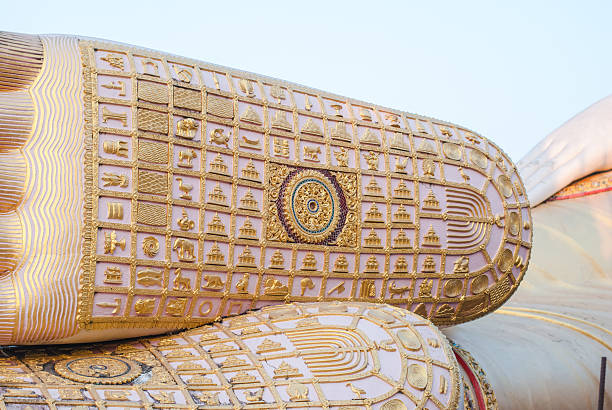 istock Foot Of Reclining Buddha 532350877