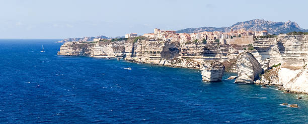 istock White cliffs of Bonifacio 532351693