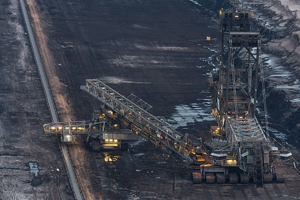 istock absetzer machine open cast mining garzweiler germany in the even 532385862