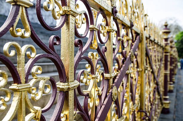 istock Close up of Golden gate in Hyde Park 532408606