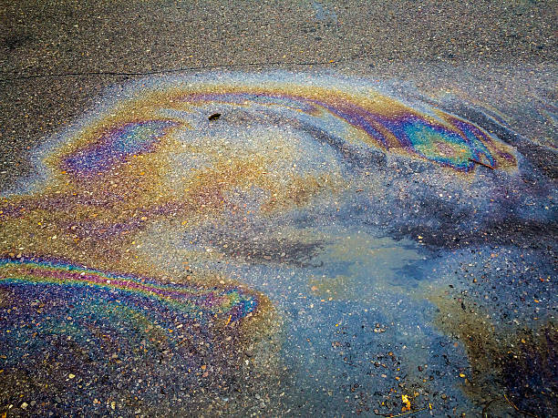 istock like oil and water 532443117