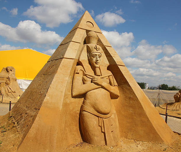 'stargate'. akhenaten (amenhotep iv)-faraó do antigo egipto. - kolomenskoye imagens e fotografias de stock